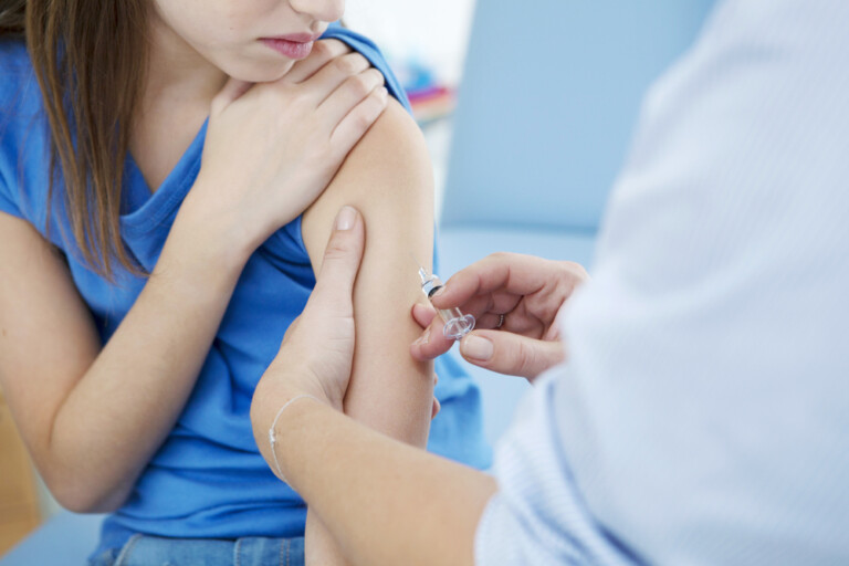 Saúde de Naviraí inicia campanha de vacinação contra HPV e Meningite
