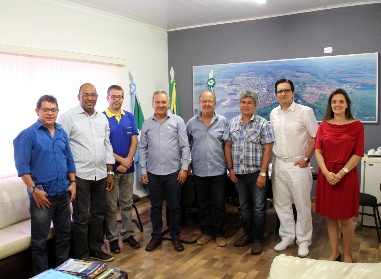 Rotary apresenta Projeto Aluno Nota 10 ao Prefeito de Naviraí