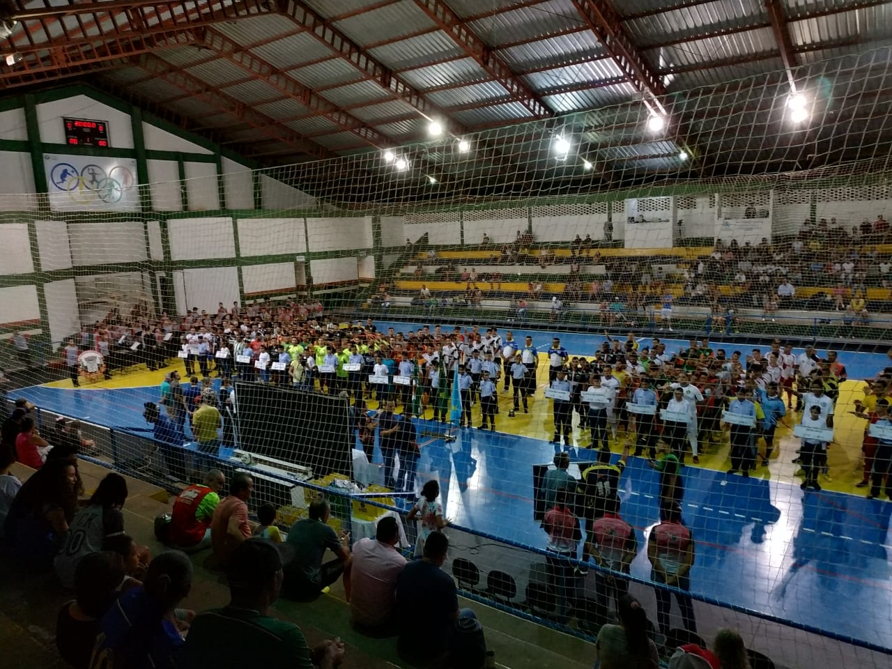 Abertura da 8ª Copa Cidade de futsal foi um sucesso