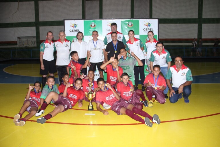 Escola Milton Dias Porto classificada no Futsal para os JEMS
