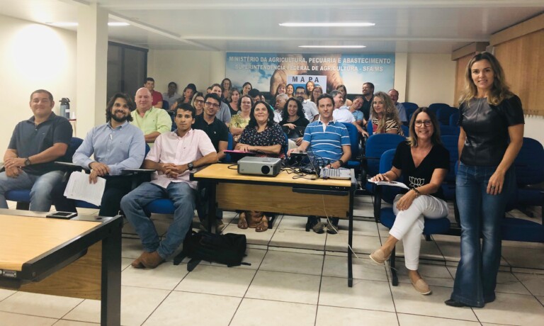 SIM de Naviraí participa de reunião técnica do MAPA