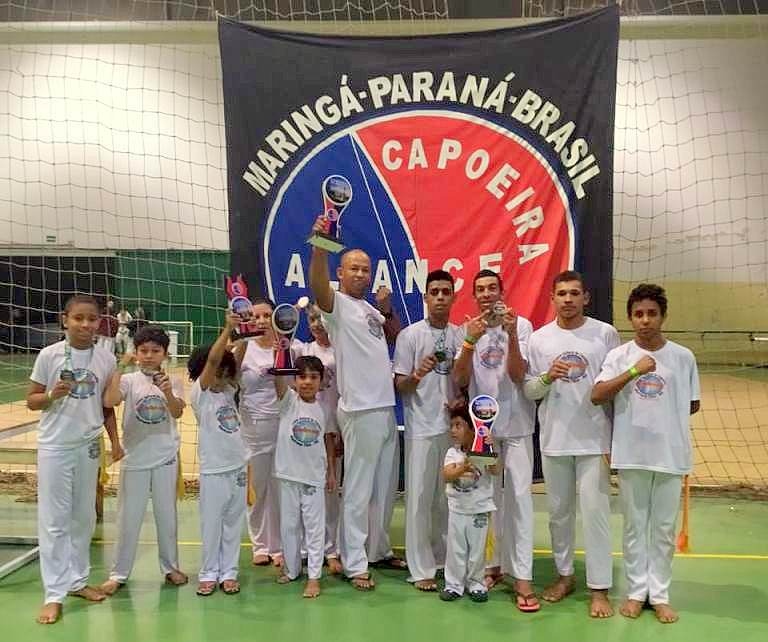 Atletas do Projeto e Escola Camboatã fizeram bonito no 5º Sul brasileiro de Capoeira em Maringá