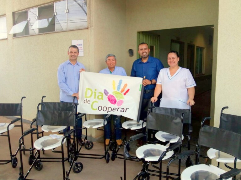 Hospital Municipal de Naviraí recebe 10 cadeiras de banho doadas pela Copasul