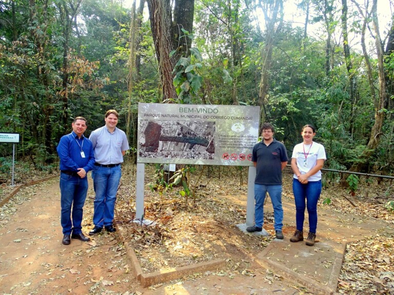 Parque Cumandaí ganha placas indicativas por meio de parceria com JBS Couros