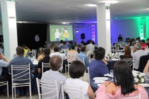 Foto: Prefeito Dr. Izauri participa da reinauguração da Loja Agro 100 em Naviraí, 2019 - André Almeida/Assessoria de Imprensa