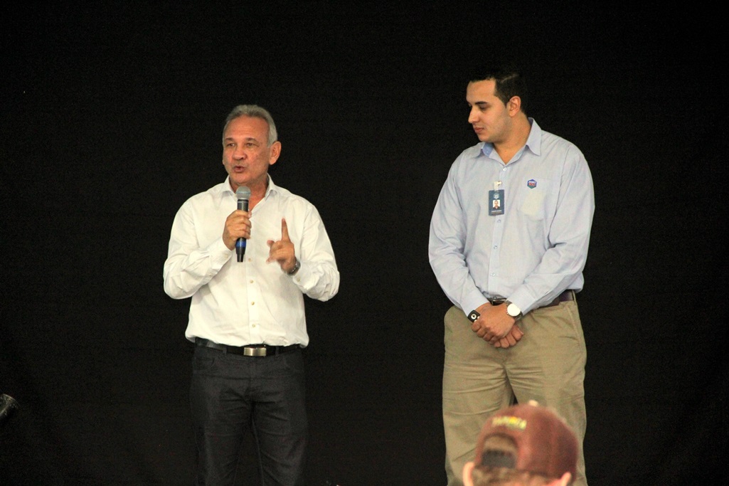 Prefeito Dr. Izauri participa da reinauguração da Loja Agro 100 em Naviraí