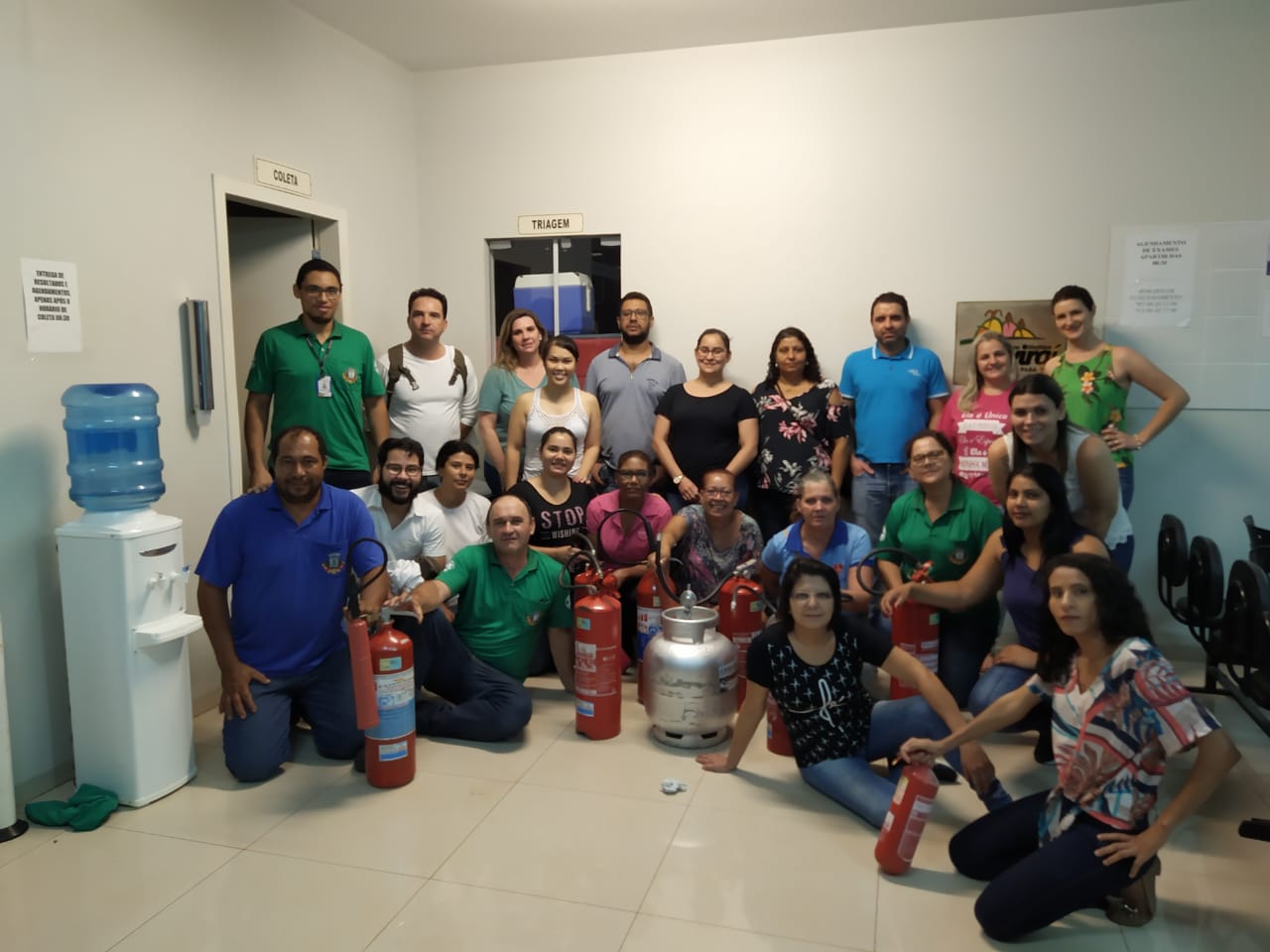 Setor de Segurança realiza treinamento no combate de incêndio com servidores do Hospital Municipal