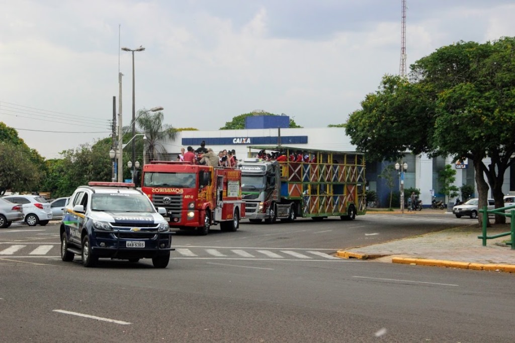 Banda Municipal Tom Jobim foi homenageada com carreata