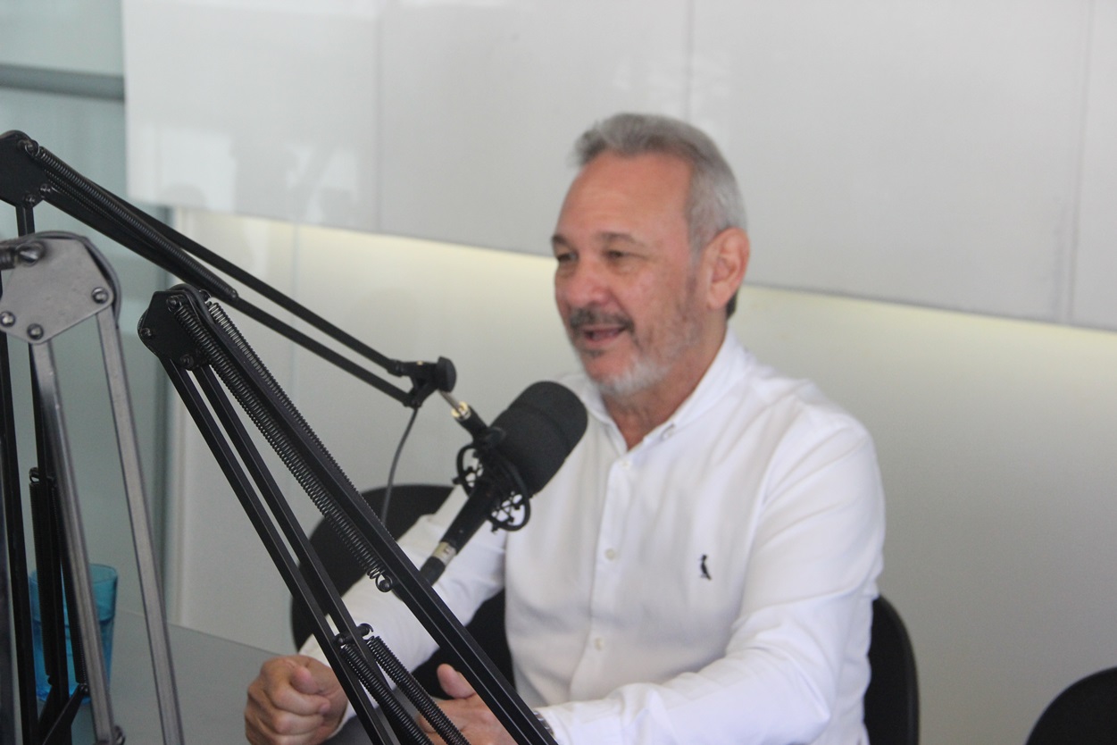 Prefeito Izauri em entrevista para as emissoras falou da vinda do governador e das ações de sua gestão.