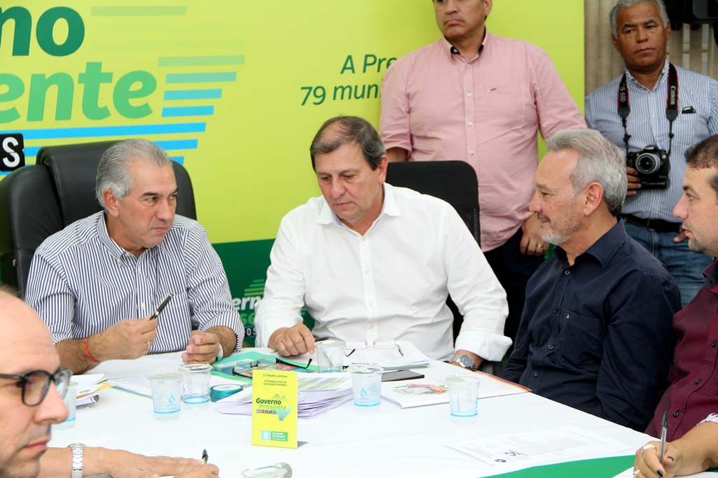 Dr. Izauri Macedo e vereadores pedem ao governador recursos para obras drenagem no Harry Amorim