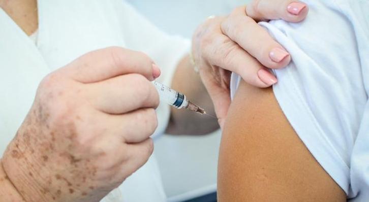 Vacinação contra o Sarampo para o público entre 20 e 29 anos de idade está disponível nas UBS