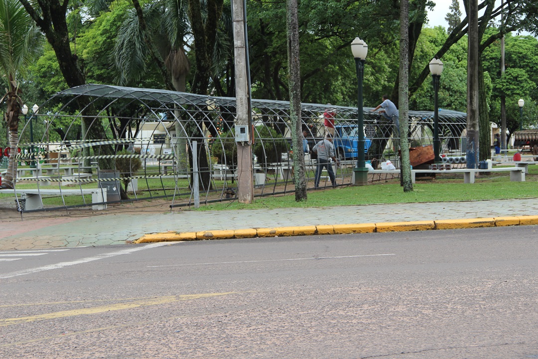 Luzes do Natal Encantado serão acesas nesta sexta em Naviraí
