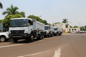 Foto: Prefeitura de Naviraí adquire 05 caminhões com emenda do senador Moka, 2019 - André Almeida/Assessoria de Imprensa
