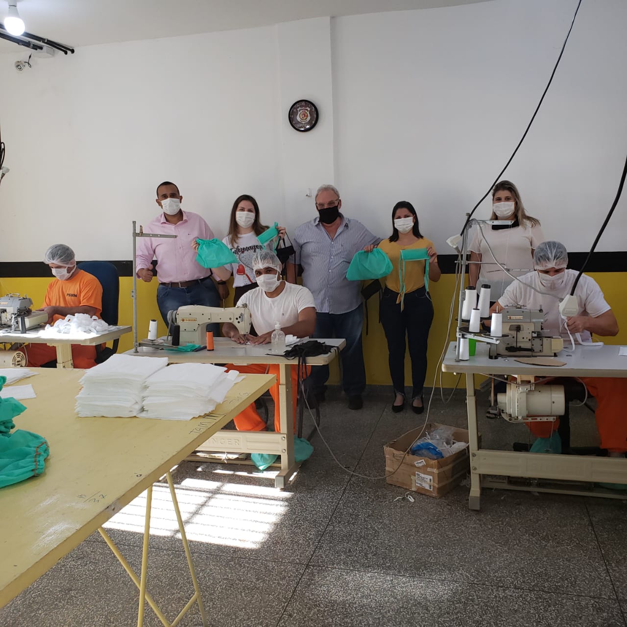 Prefeitura e Presídio de Segurança Máxima confeccionam EPI´s para atender a Saúde Pública de Naviraí