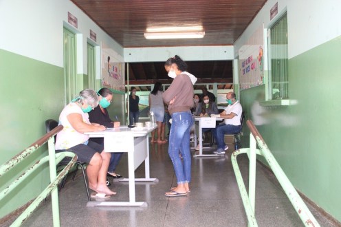 Imagem: Com entrega dos kits da merenda nesse sábado a Prefeitura de Naviraí chega a 3.250 alunos atendidos, 2020 - Assessoria de Imprensa