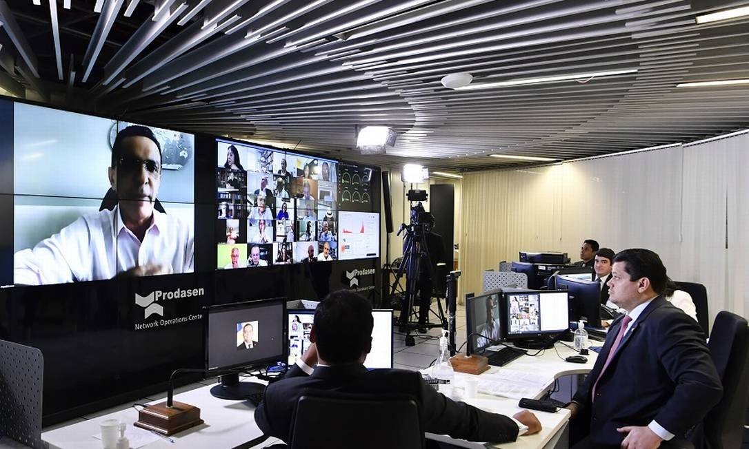 Prefeito Izauri vai às rádios falar dos recursos aprovados pelo Senado