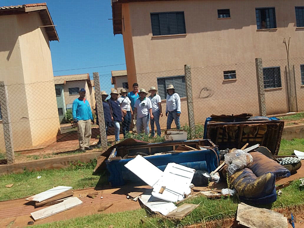 Trabalho no combate ao mosquito transmissor da Dengue continua sendo intensificado