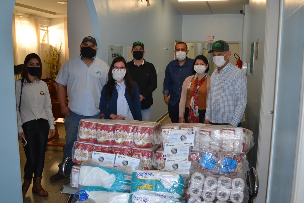 Imagem: Cooperativa CAMDA faz doação de produtos ao Hospital Municipal, 2020 - Assessoria de Imprensa
