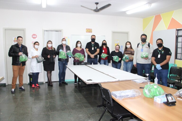 IFMS efetua doação de protetores faciais a Instituições no município de Naviraí