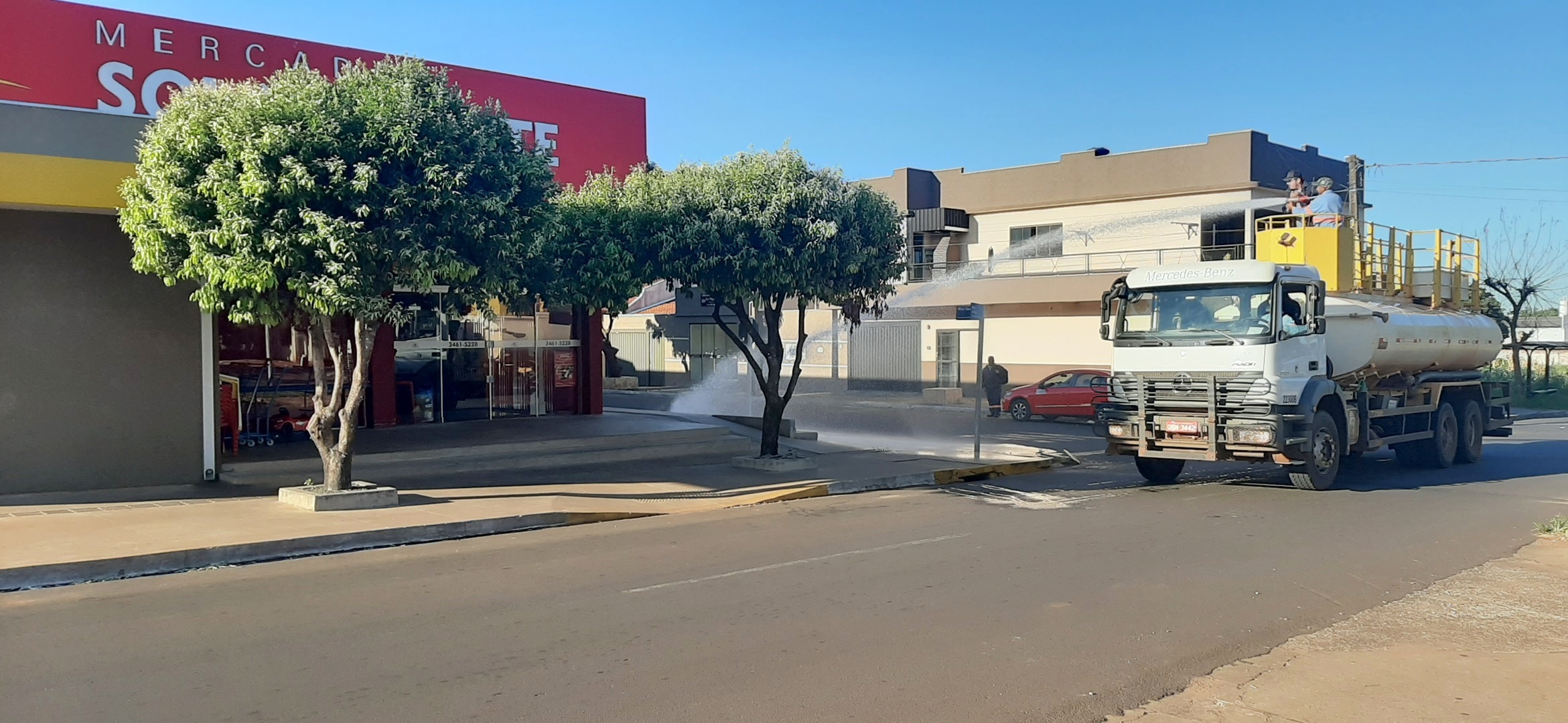 Prefeitura de Naviraí realizou a 12ª etapa de higienização contra a Covid