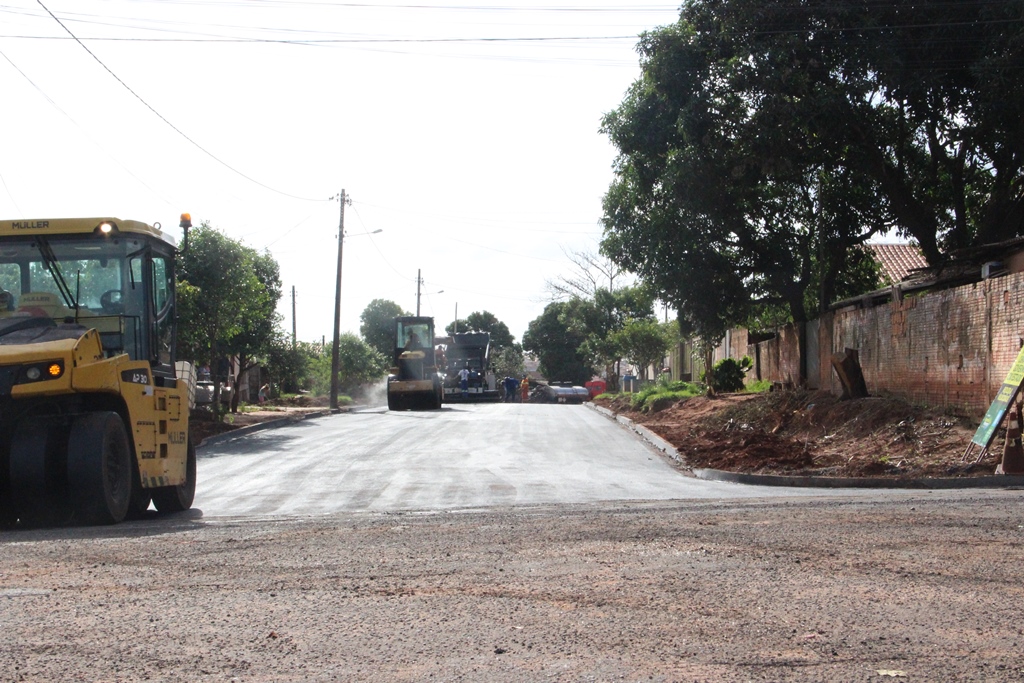 Imagem: Ruas do Bairro Tarumã recebem pavimentação, 2020 - Assessoria de Imprensa