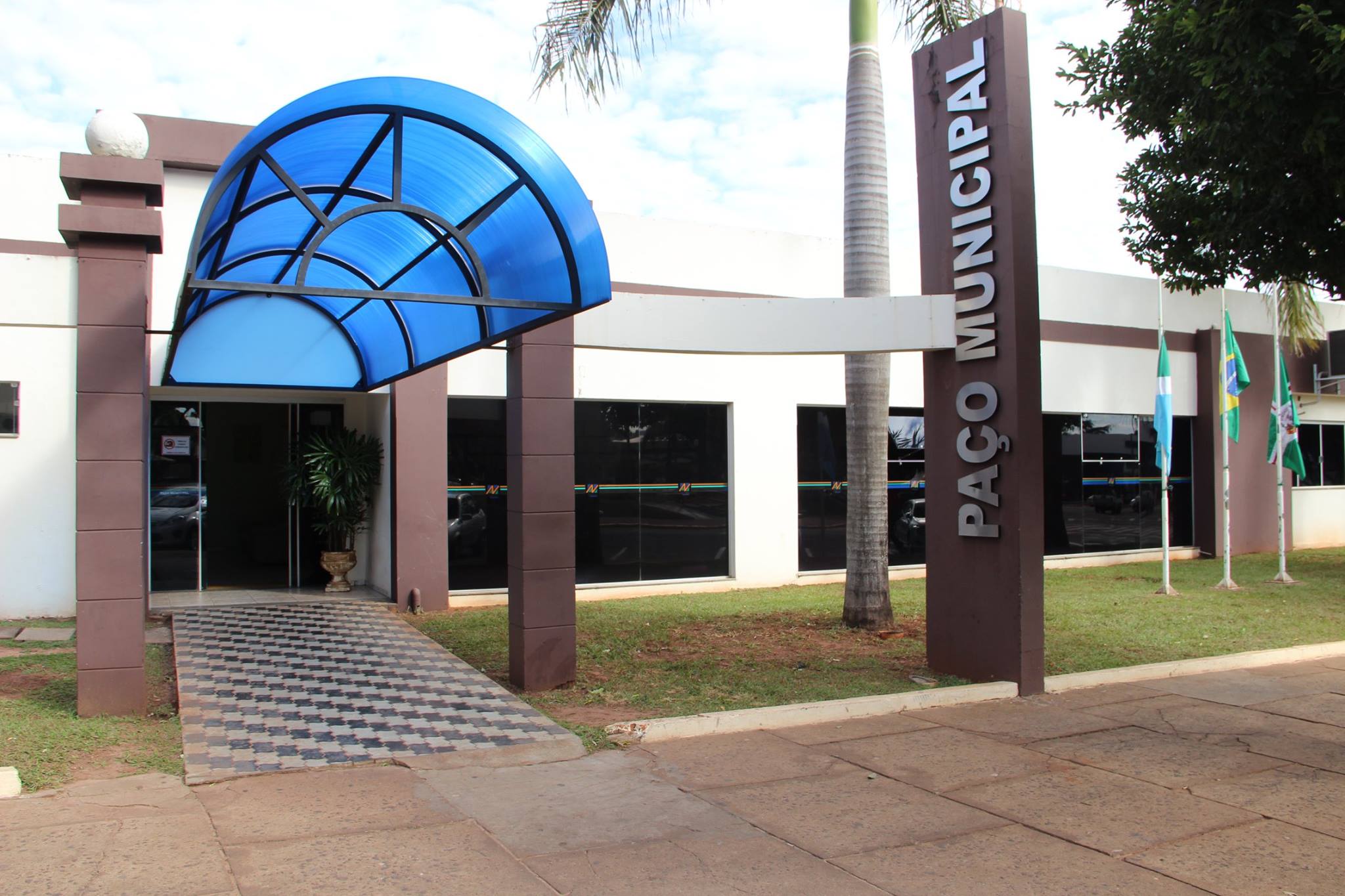 Prefeitura de Naviraí depositou nesta sexta-feira, dia 11, o restante do 13º salário aos servidores do município