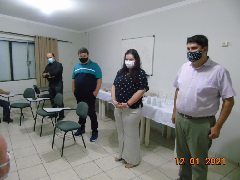Governo de Naviraí abre diálogo com a classe médica