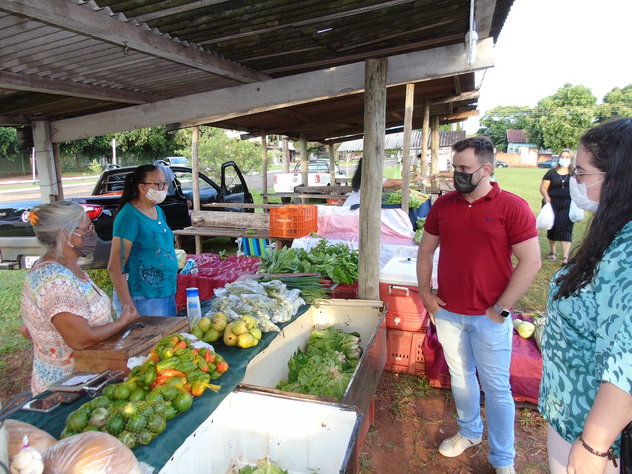 Governo de Naviraí visita a “Feira da Lua”