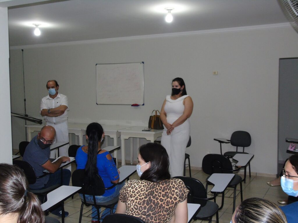 Imagem: Rhaiza Matos recebe reivindicações dos enfermeiros da rede municipal de saúde, 2021 - Assessoria de Imprensa