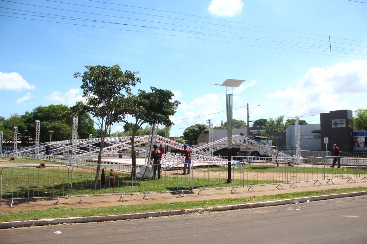 Prefeitura instala ambulatório para atendimento de pacientes com Covid