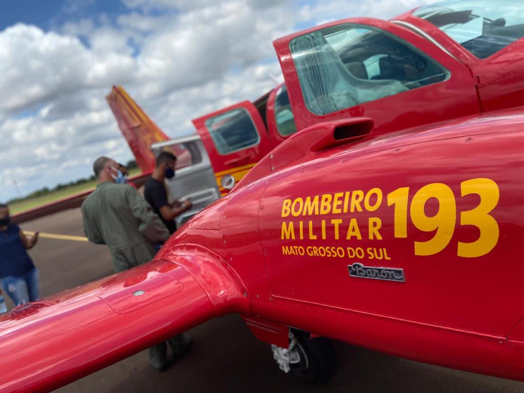 Imagem: UTI Aérea dos Bombeiros leva jovem de Naviraí para transplante de rim em Curitiba, 2021 - Assessoria de Imprensa