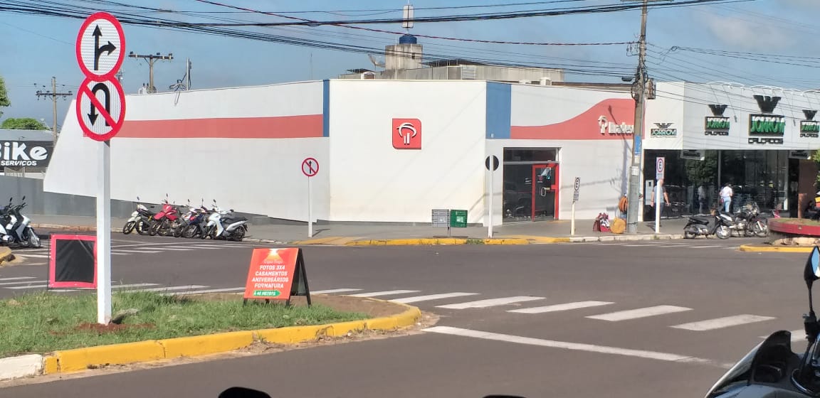 Prefeitura executa a modernização viária em ruas do centro de Naviraí