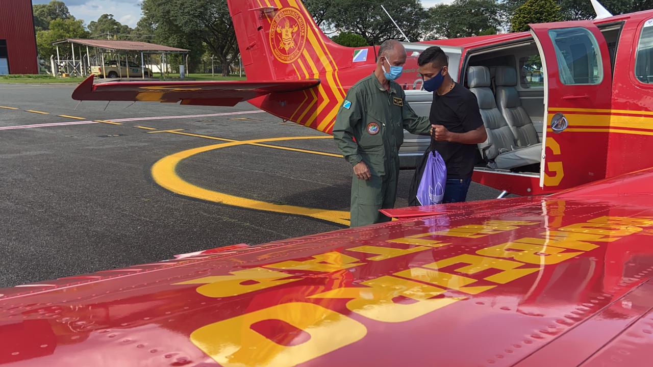 Imagem: UTI Aérea dos Bombeiros leva jovem de Naviraí para transplante de rim em Curitiba, 2021 - Assessoria de Imprensa