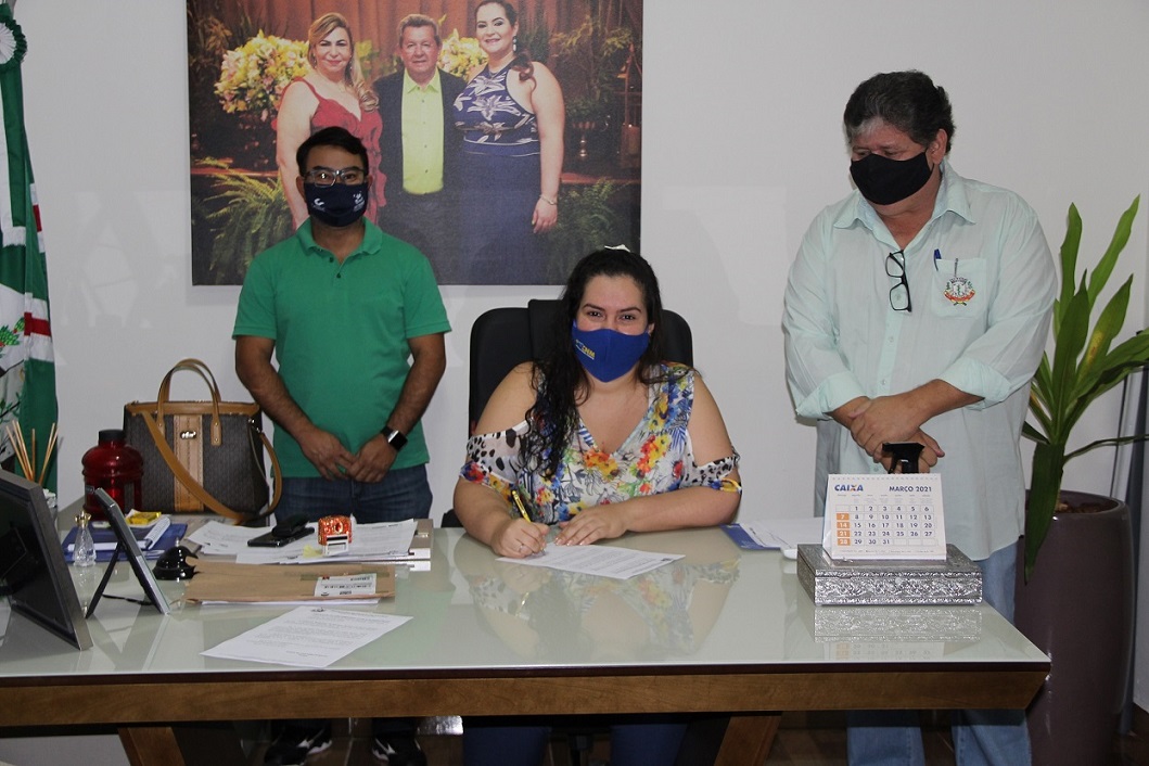 Governo de Naviraí atende sindicatos e concede reposição salarial de 4,52%