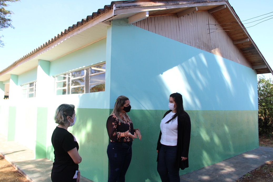 Imagem: Prefeita Rhaiza Matos e vereadores inauguram escola no Distrito Porto Caiuá, 2021 - Assessoria de Imprensa