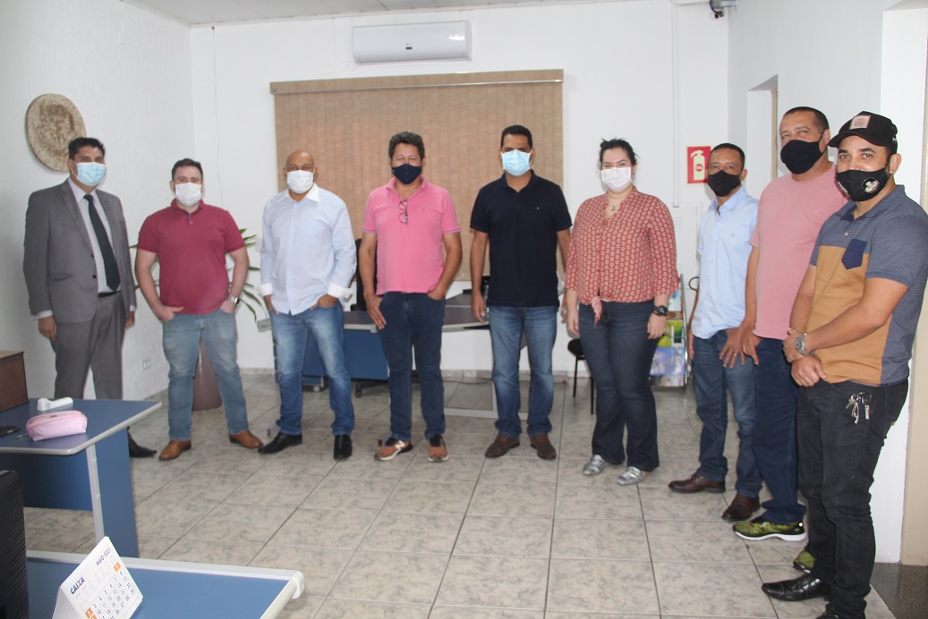 Governo de Naviraí recebe reivindicações e sugestões de vereadores