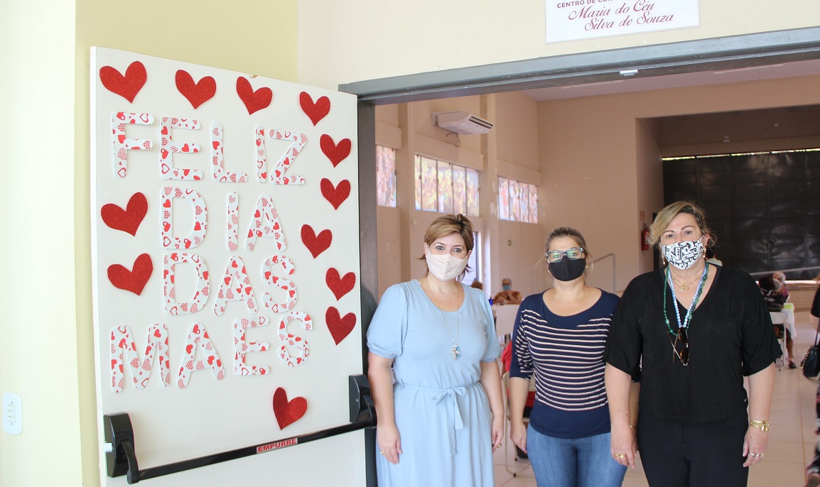 Assistência Social de Naviraí realiza “Dia das Mães” às idosas do Conviver