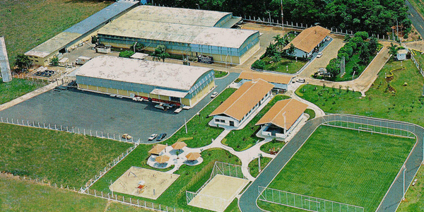 Imagem: Prefeita e vereadores visitam indústria que poderá se instalar em Naviraí, 2021 - Assessoria de Imprensa