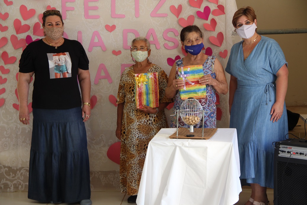 Centro de Convivência de Naviraí encerra amanhã comemorações do Dia das Mães Centro de Convivência de Naviraí encerra amanhã comemorações do Dia das Mães