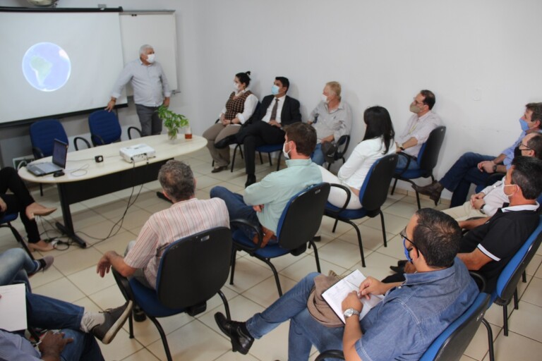Prefeitura de Naviraí apresenta projeto de revitalização da Vila Industrial