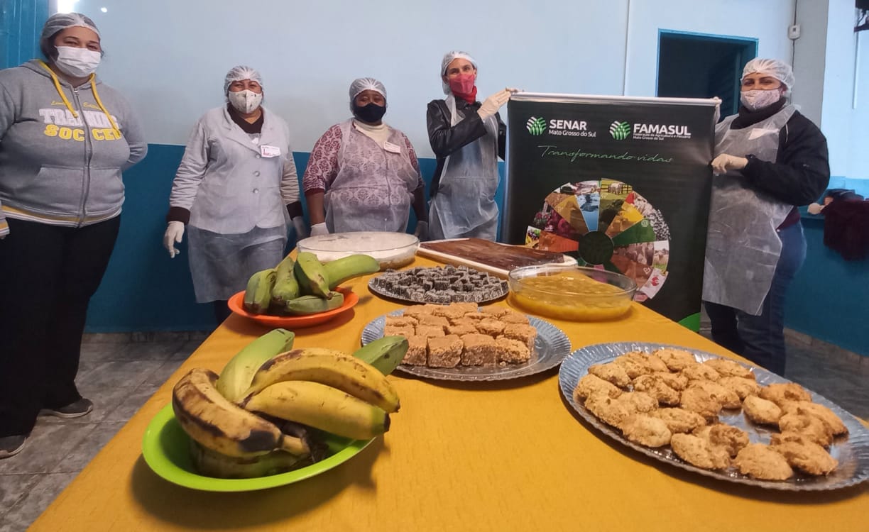 Imagem: Prefeitura de Naviraí conclui o curso “Processamento Caseiro de Banana”, 2021 - Assessoria de Imprensa