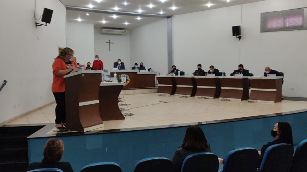 Imagem: Prefeitura de Naviraí lança o “Agosto Lilás”, na Câmara de Vereadores, 2021 - Assessoria de Imprensa 
