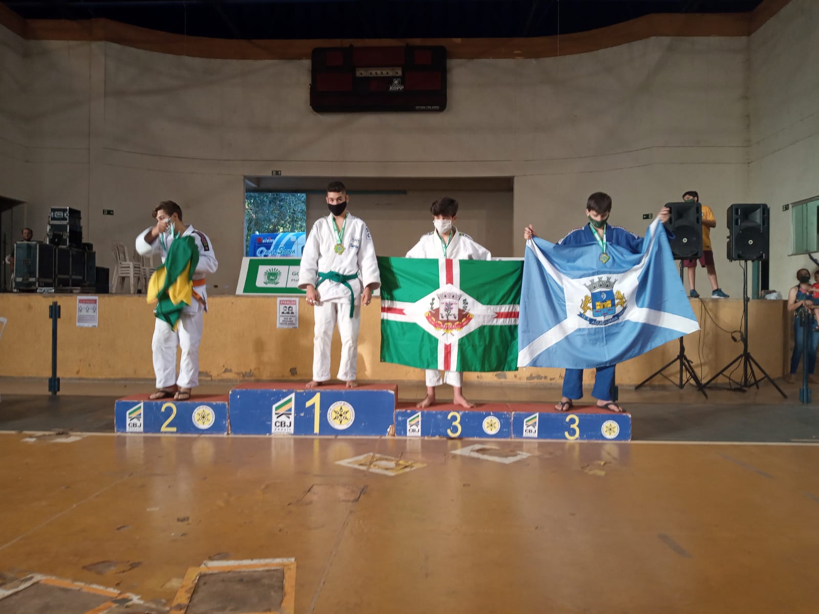 Imagem: Judô de Naviraí conquista medalhas nos Jogos Escolares da Juventude, 2021 - Assessoria de Imprensa