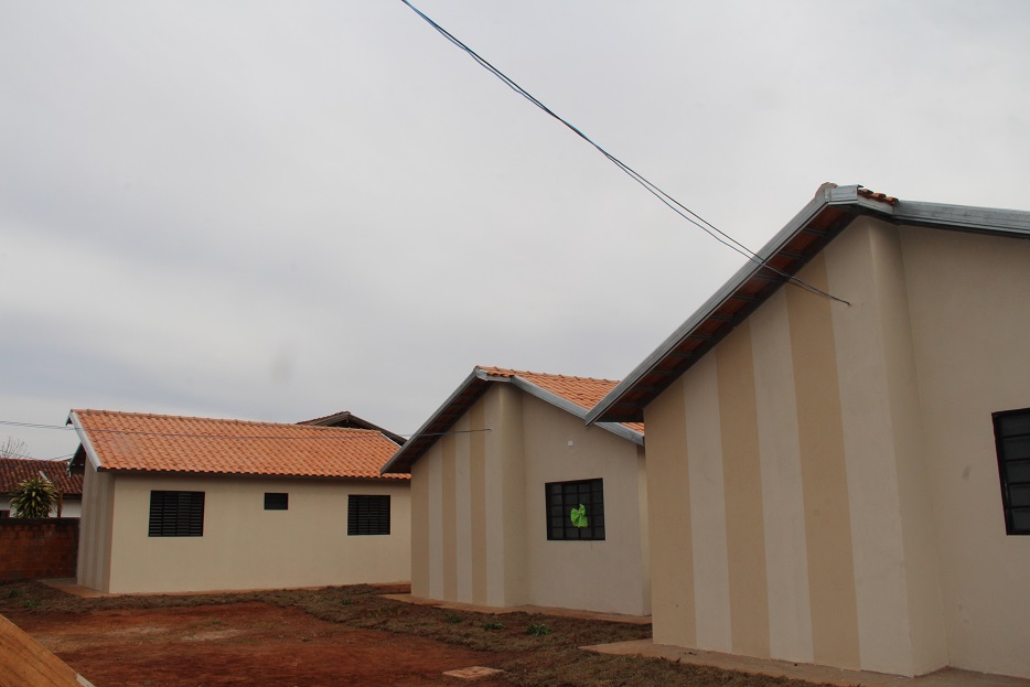 Imagem: Governo de Naviraí entrega 09 casas populares em parceria com o Estado, 2021 - Assessoria de Imprensa