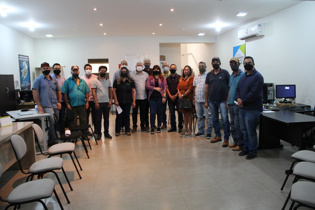 Naviraí empossa novo Conselho Municipal de Desenvolvimento Rural