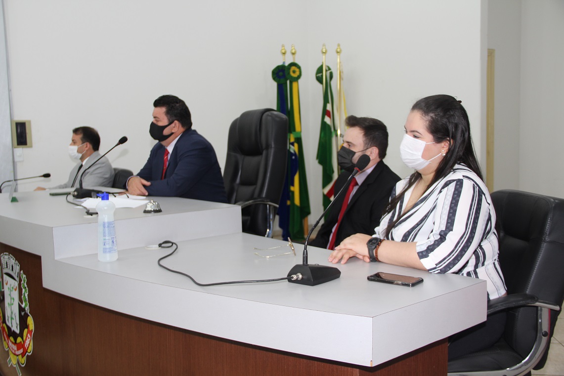 Imagem: Rhaiza Matos participa da posse dos vereadores da Câmara Mirim de Naviraí, 2021 - Assessoria de Imprensa