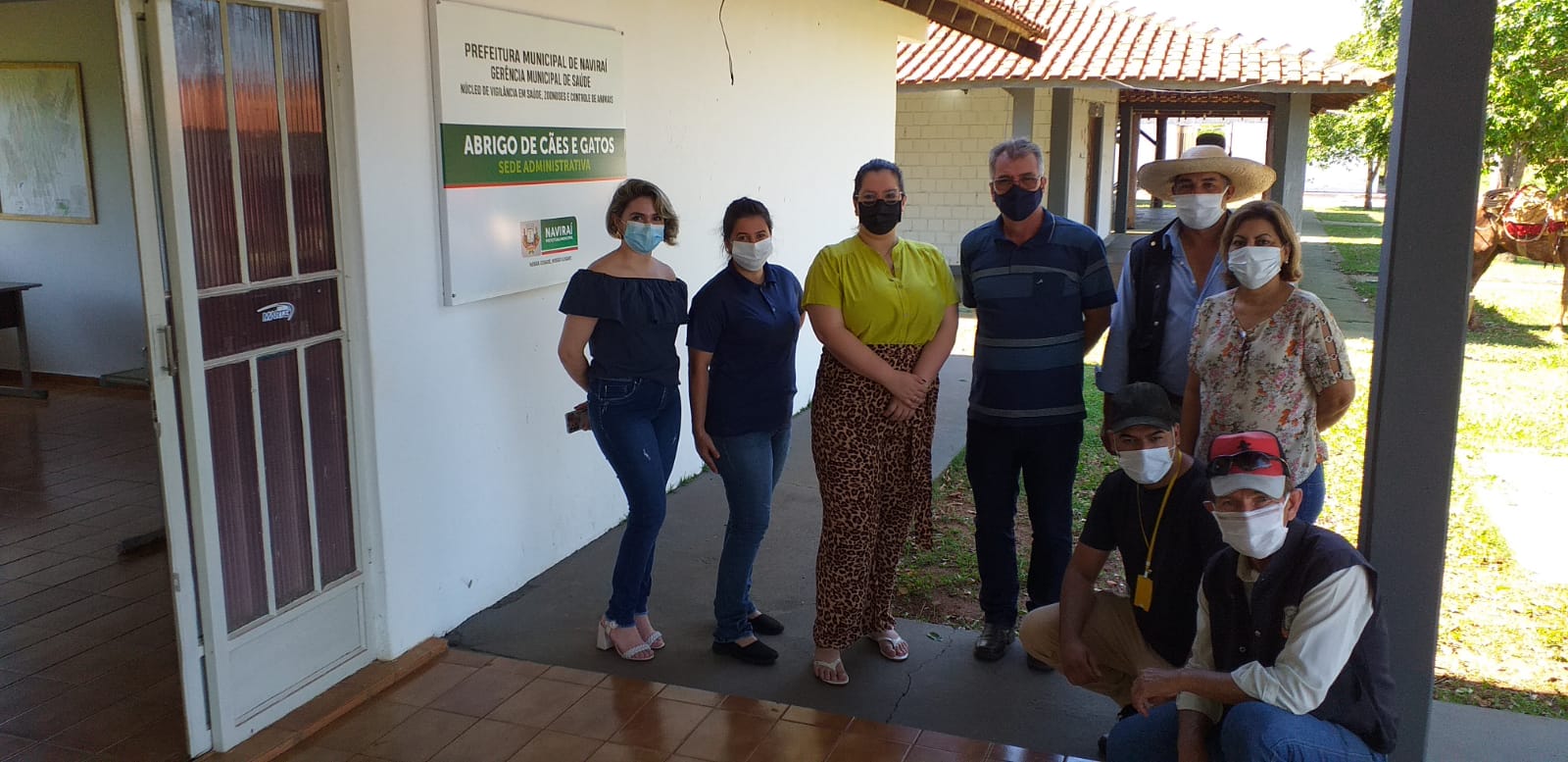 Governo de Naviraí vistoria futuro abrigo de cães e gatos e prevê inauguração