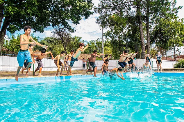 Vigilância Sanitária de Naviraí reforça a fiscalização em piscinas coletivas