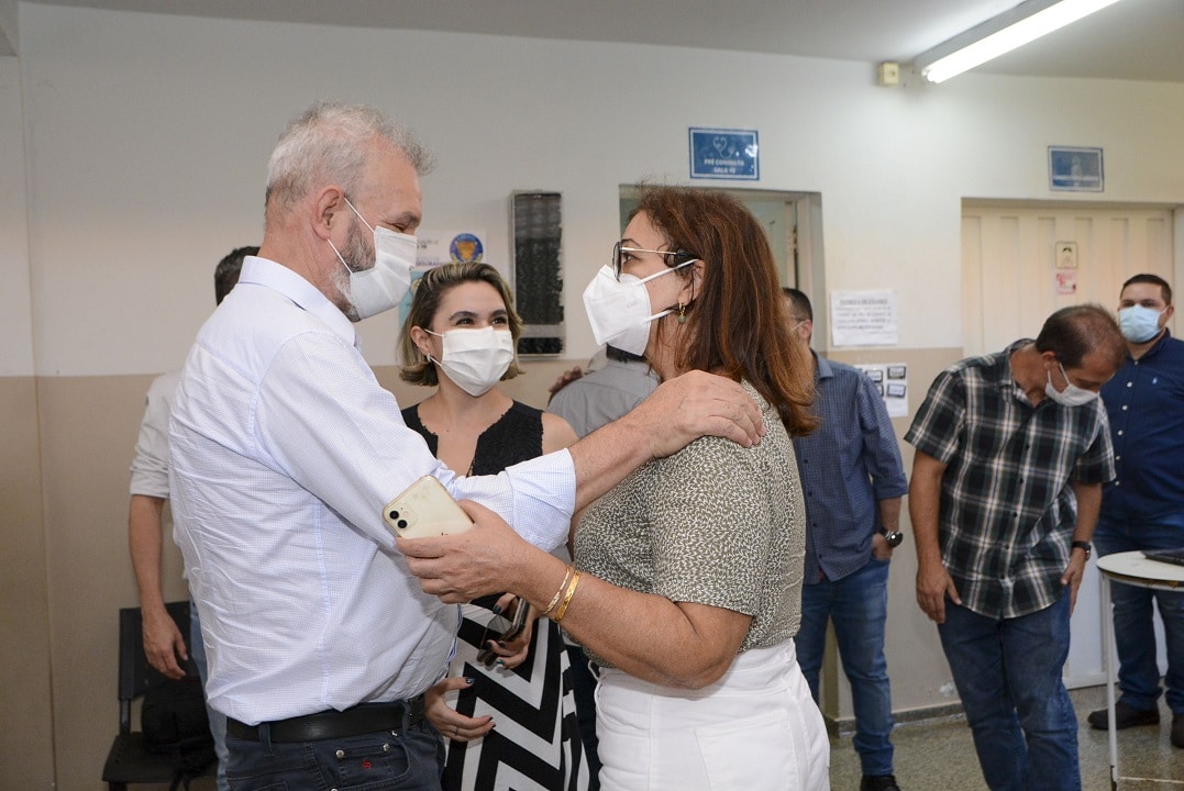 imagem: Governo de Naviraí e SES ativam 10 leitos de UTI no Hospital Municipal, 2022 - Assessoria de Imprensa