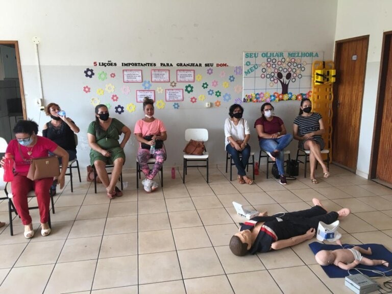 Professores da REME de Naviraí recebem formação sobre “Primeiros Socorros” Professores da REME de Naviraí recebem formação sobre “Primeiros Socorros”